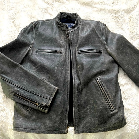 American Eagle Outfitters Other - Men’s American Eagle Distressed Leather Jacket  Size L